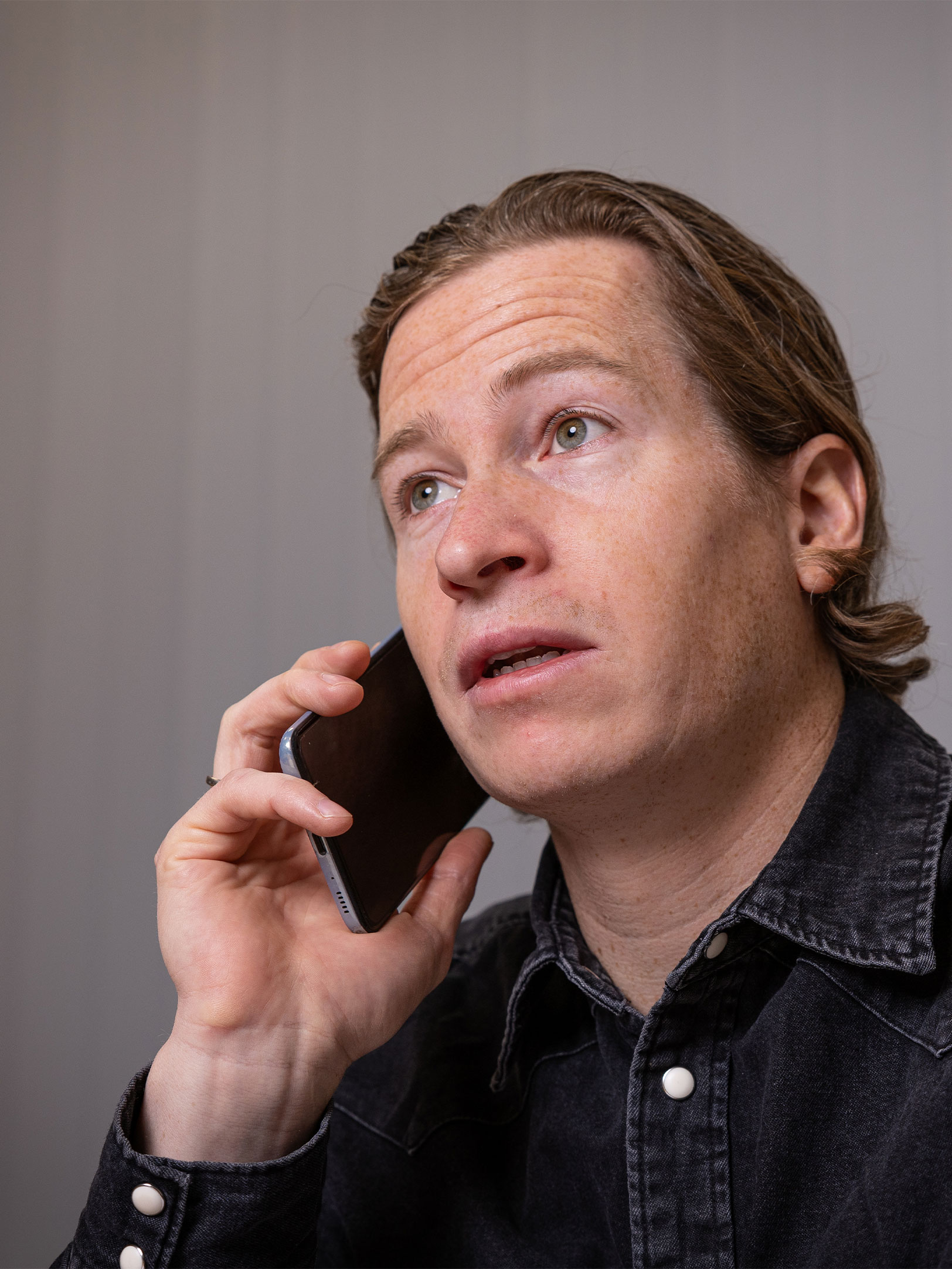 Mitarbeiter am Telefon
